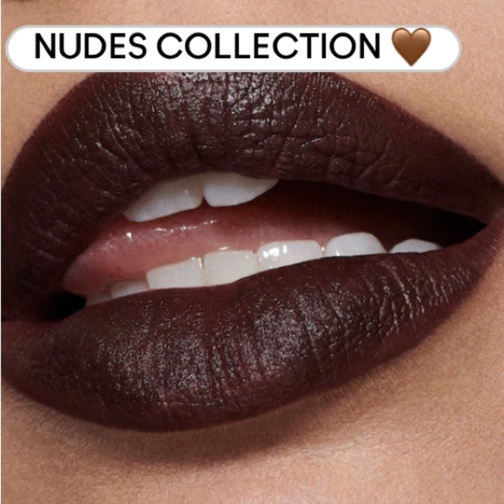 LAST 💋 BARE a M·A·CXIMAL SILKY MATTE LIPSTICK. RETAIL $25. **NEW IN THE BOX.